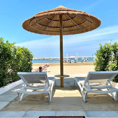Marina Bay Suites Пешичи Екстериор снимка