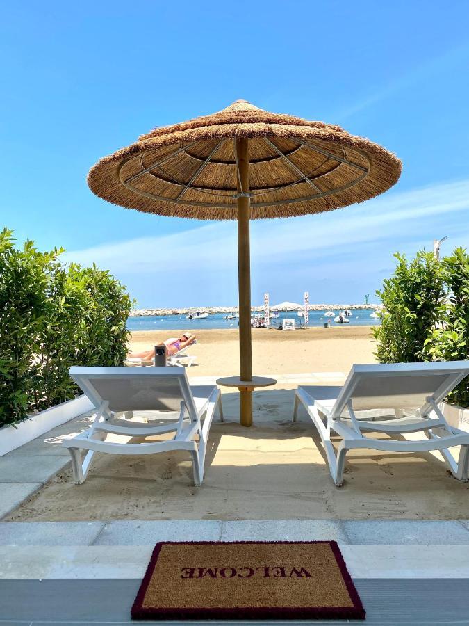 Marina Bay Suites Пешичи Екстериор снимка