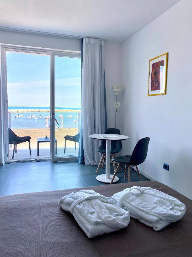 Marina Bay Suites Пешичи Екстериор снимка