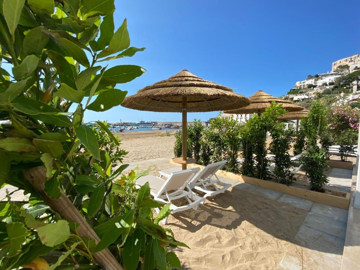 Marina Bay Suites Пешичи Екстериор снимка