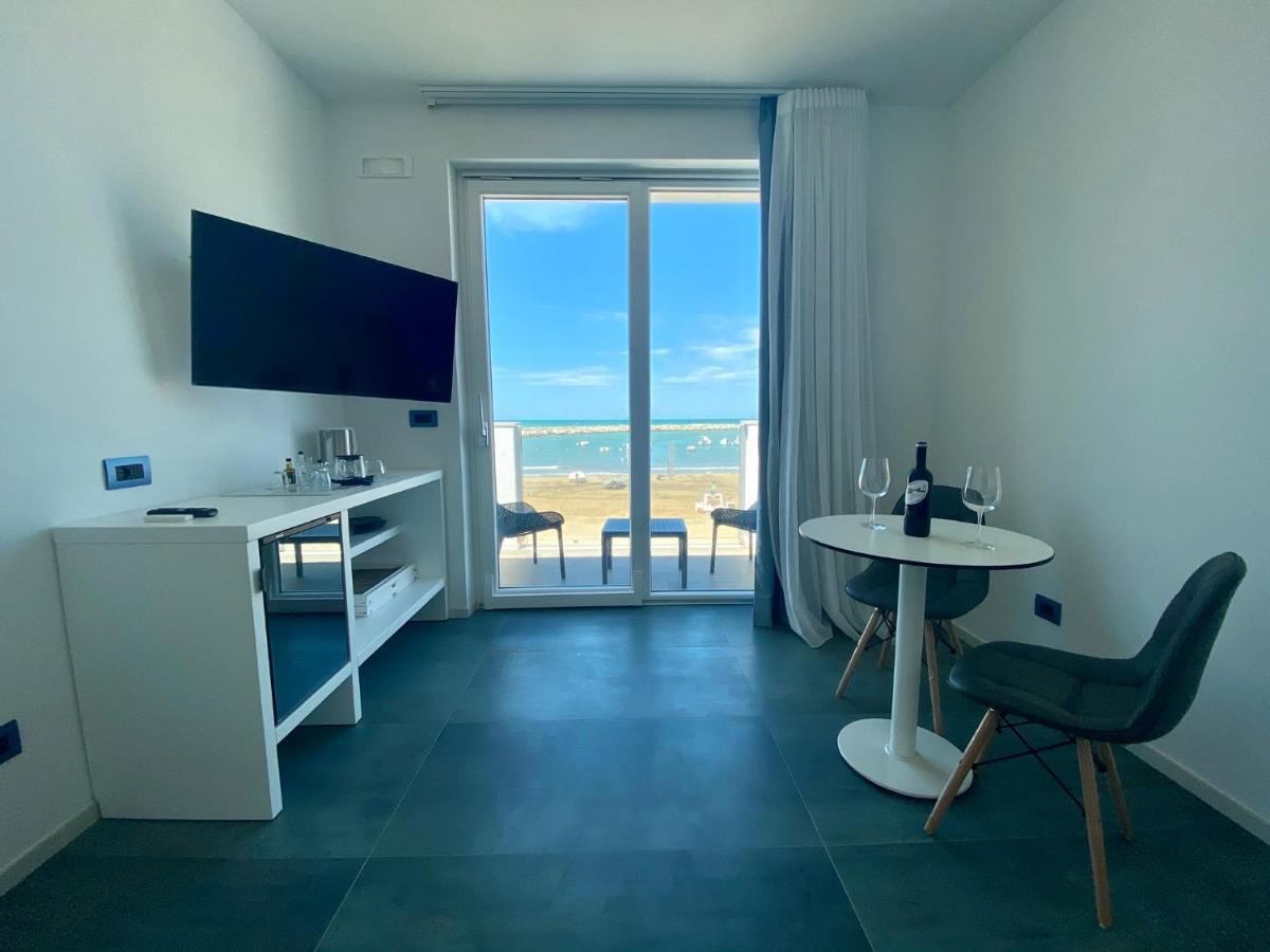 Marina Bay Suites Пешичи Екстериор снимка